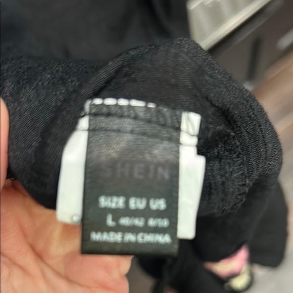 Black‎ Sheath Dress with Dolman Sleeves and Crew Neck - Picture 4 of 5